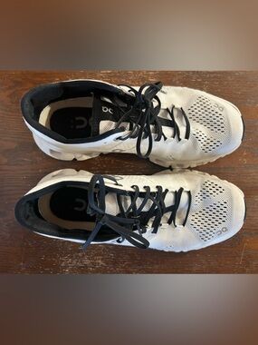 On Running Womens White and Black Running Shoes